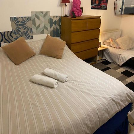Hendon Homestay Екстер'єр фото