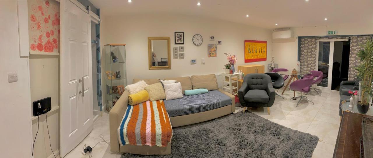 Hendon Homestay Екстер'єр фото